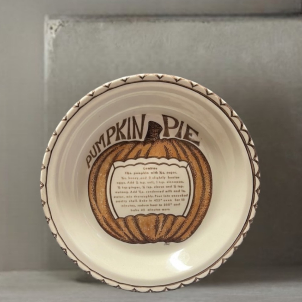Vintage Dee Pumpkin Pie Plate